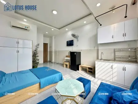 Cho Thuê Căn Hộ Studio Cửa Sổ Trời Rộng Full Nội Thất View Sân Thượng Khu Vực Trung Tâm