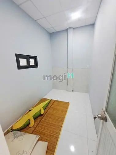 Bán Nhà Bhh Bình Tân- 4X7 Đúc 2 Tầng Gần Hẻm Xe Hơi Chỉ 2.68 Tỷ