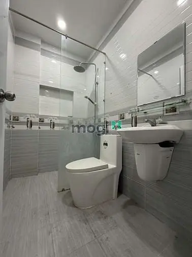 Nhà Bán Bình Tân - Hẻm Oto Ngủ Trong Nhà - 80M - 4 Tầng - Nhỉnh 6 Tỷ.