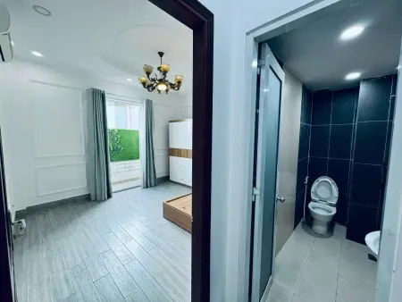 Phòng Mới 100% - Ban Công Rộng - Ngay Trung Tâm Tân Bình - Gần Sân Bay