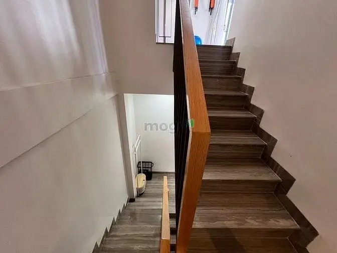 Giá Chỉ 1Tỷ100 Bán Nhanh Nhà 50M2 Đường Hoà Hưng Quận 10