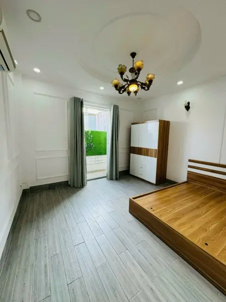 Phòng Mới 100% - Ban Công Rộng - Ngay Trung Tâm Tân Bình - Gần Sân Bay