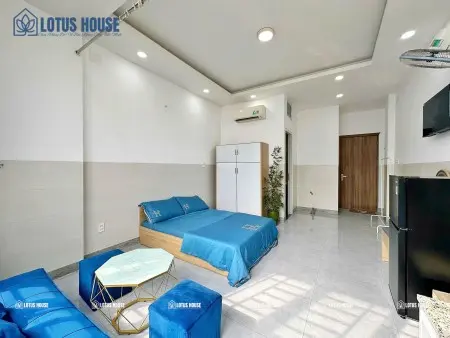 Cho Thuê Căn Hộ Studio Cửa Sổ Trời Rộng Full Nội Thất View Sân Thượng Khu Vực Trung Tâm