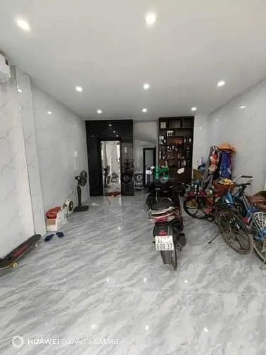 Cần Bán Gấp Nhà Phú Thượng 42M, 6 Tầng, Thang Máy Oto Vào Nhà Hơn 9Ty.