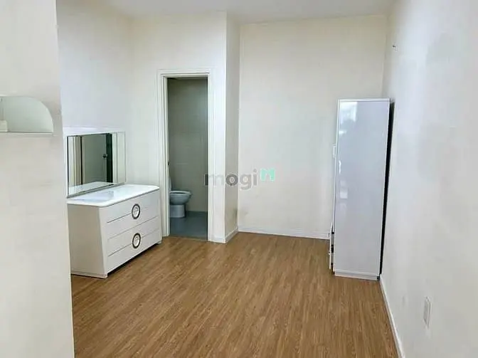 Chủ Nhà Gửi Bán M-One Quận 7- Giá: 1 Tỷ 990-Dt: 93 M2-3Pn 2 Wc