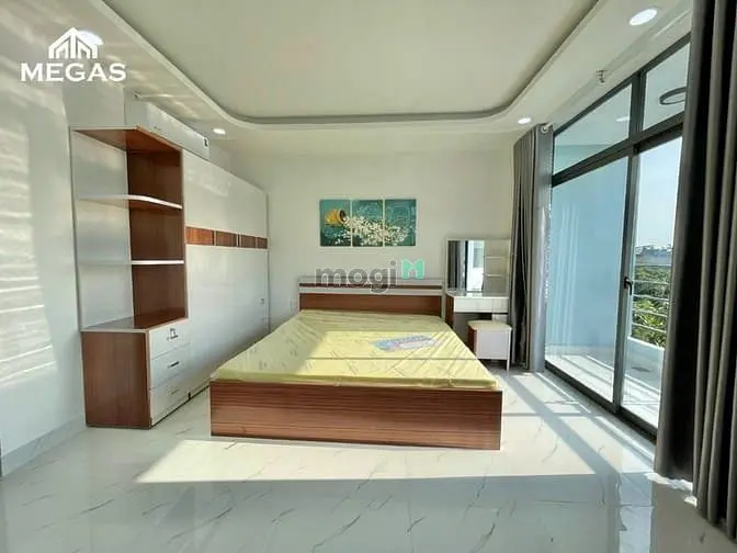Ngay Cầu Sắt Nguyễn Thái Sơn_Đh Văn Lang_Căn Hộ Ban Công 30M2_Full Nt
