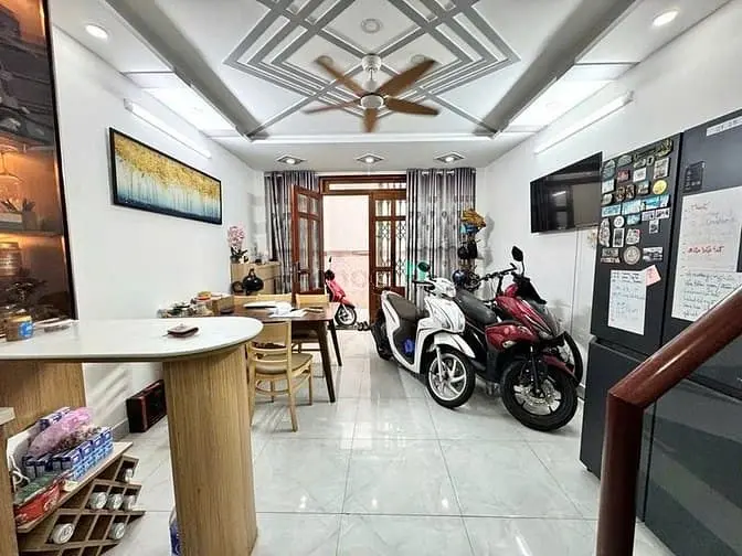 Nhà Đẹp 4 Tầng - Huỳnh Văn Bánh - Trần Huy Liệu - Phú Nhuận - 8.4 Tỷ
