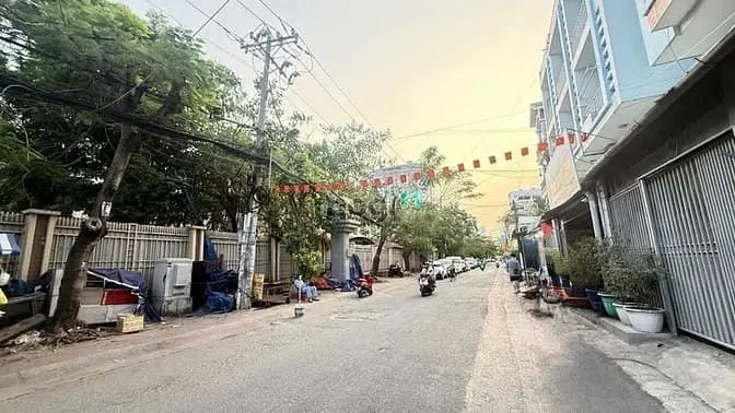 Nhà 4 Tấng Mới Đẹp, Hẻm 60 Lâm Văn Bền Quận 7. 5*20 Giá 12,5 Tỷ.