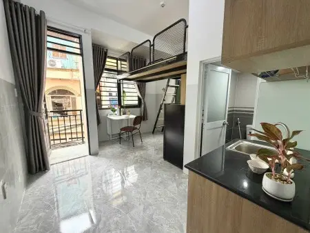 Cho Thuê Căn Hộ Duplex 35M2 Ban Công Riêng Ngay Hàng Xanh- Quốc Lộ 13, Bình Thạnh