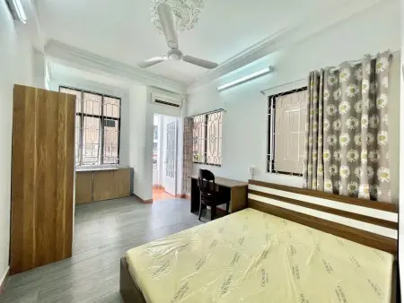 Cho Thuê Phòng Ban Công Trung Tâm Bình Thạnh – Gần Ngã Tư Hàng Xanh