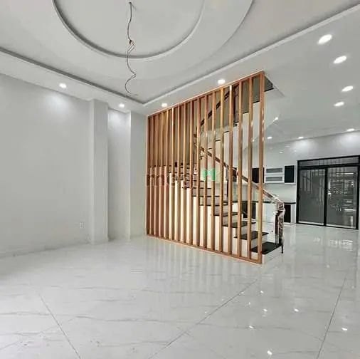 Hẻm Xe Hơi Thông Hoàng Hoa Thám -5 Tầng Kết Cấu Btct (46M2)-1Tỷ710