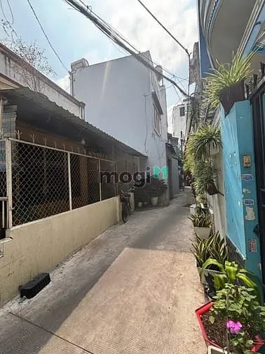 Nhà Đẹp Ngay Nguyễn Trọng Tuyển - Nguyễn Văn Trỗi - 2 Tầng - 98M2