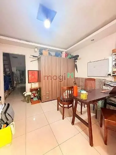 Hàng Hiếm - Nhà 1 Lầu Hẻm Xe Hơi Khu Cư Xá Ngân Hàng, Quận 7