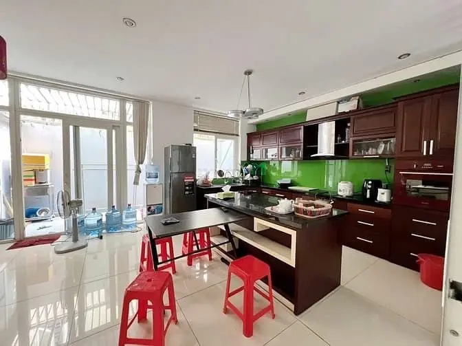 Cho Thuê Biệt Thự 3 Lầu Mặt Tiền Đường 20M Kdc An Phú Hưng, Quận 7