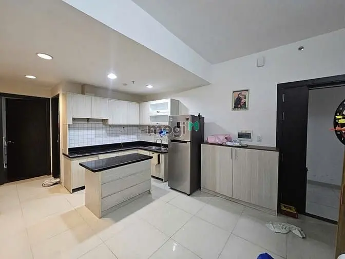 Chung Cư Hoa Sen Gần Đầm Sen, Căn 2P Ngủ, 77M2,Nội Thất Giá 11Tr