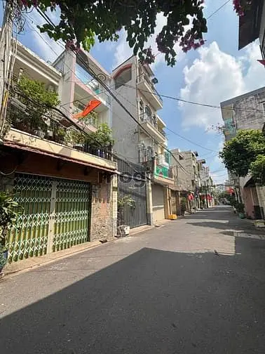 Nhà Đẹp Ngay Nguyễn Trọng Tuyển - Nguyễn Văn Trỗi - 2 Tầng - 98M2