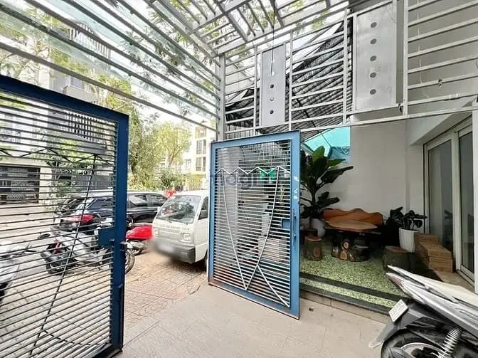 Cho Thuê Biệt Thự 3 Lầu Mặt Tiền Đường 20M Kdc An Phú Hưng, Quận 7