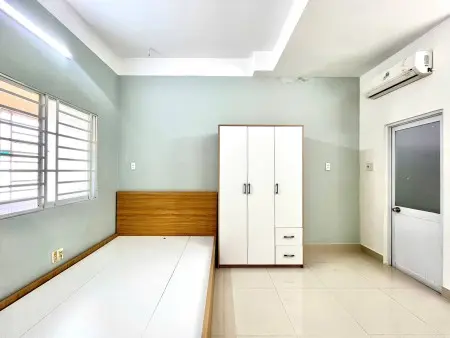 Gần Sân Bay, Ngay Đh Văn Lang, Iuh, Ngoại Thương,....