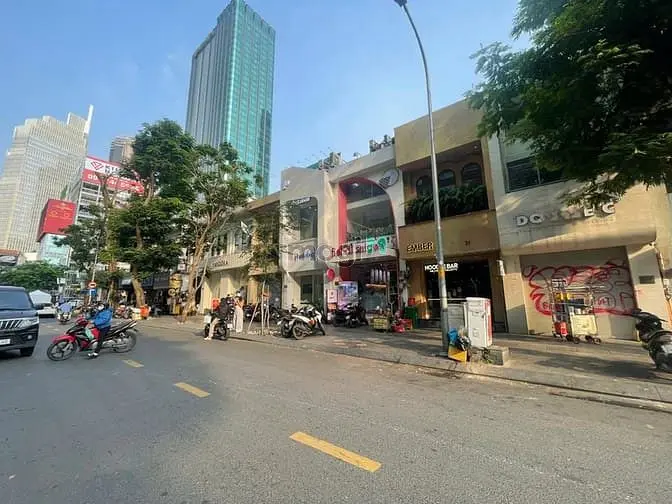 Cho Thuê Nhà Huỳnh Thúc Kháng - Ngay Nguyễn Huệ - Hồ Tùng Mậu - 3 Tầng