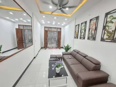 Cho Thuê Nhà Nguyên Căn Đại Từ, Dt 40Mx 4 Tầng, 5Pn, Mới Đẹp, Full Đồ, Đh, Nl, Điện Giá Dân