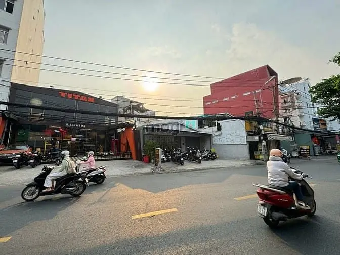 Cho Thuê Nhà 208-210 Ung Văn Khiêm, Bình Thạnh - Mt Ngang 10.5M