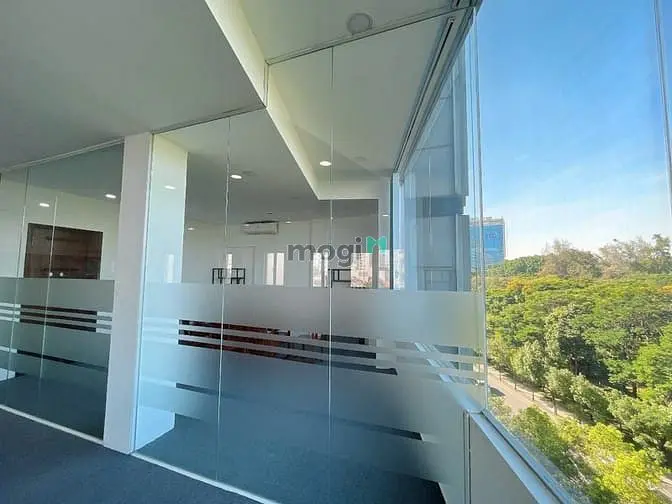 Cho Thuê Văn Phòng Sàn 90M2 View Kính, Cửa Sổ Thông Thoáng Khu Sân Bay