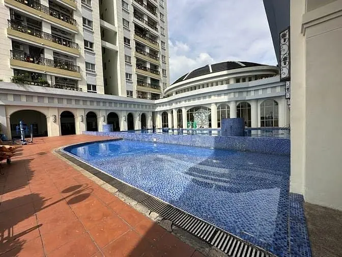 Bán Căn Hộ The Flemington - 97M², 2Pn - View Phú Thọ - Có Suất Ô Tô