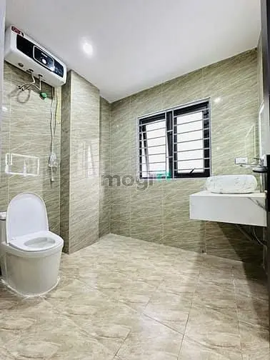 Siêu Phẩm Ngọc Hồi Sát Bến Xe Nước Ngầm Nhà Mới Koong Thang Máy