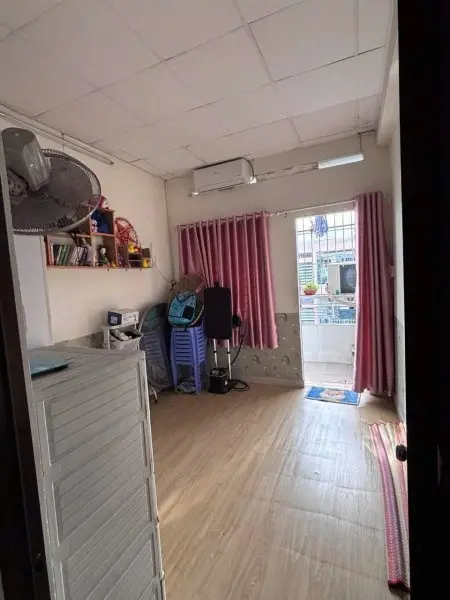 Chung Cư Sơn Kỳ 2, Dc 13, Tp: 2P Ngủ, Ntcb, 65M2, 8Tr/Th, Nhà Sạch.