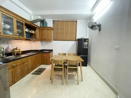 Cho Thuê Long Biên – 3N -Full Đồ – 300M Ra Aeon . 8,5T