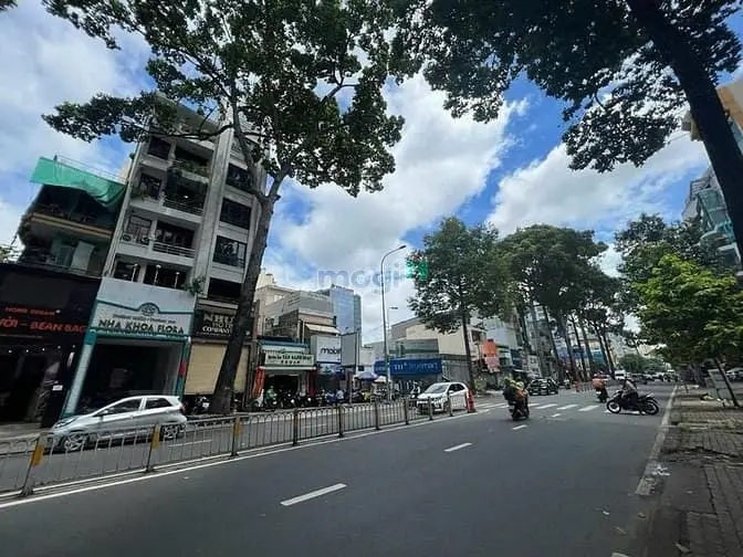 Bán Tòa Nhà Mặt Tiền Nguyễn Thị Minh Khai, Quận 3