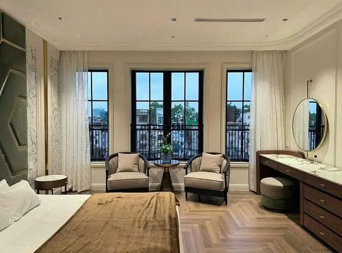 Nhà Đẹp Phố Nguyễn Văn Cừ, Dt 80 M2, 7 Tầng, 2 Mặt Tiền, View Hồ, Kd