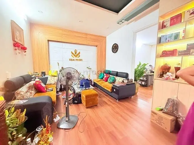 Nguyễn Chí Thanh – Ba Đình – 71 M2 – 5 Tầng – Mt 6 M – Giá 33.1 Tỷ.