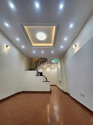 Nhà Đẹp Long Lanh Ngõ Đê La Thành, Giá 9.3 Tỷ, 49M2X5T, Ảnh Thật