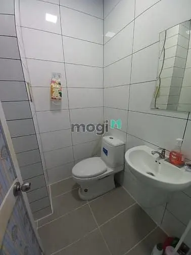 Cần Cho Thuê Mặt Bằng 1 Trệt 1 Lầu Mặt Tiền Đường Huỳnh Mẫn Đạt,Quận 5