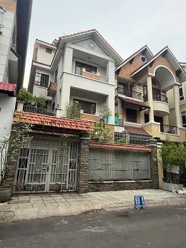 53 Tỷ! Bán Biệt Thự Đường Hoa, P2, Phú Nhuận - 8X18M Cn: 144M2 - 4 Lầu