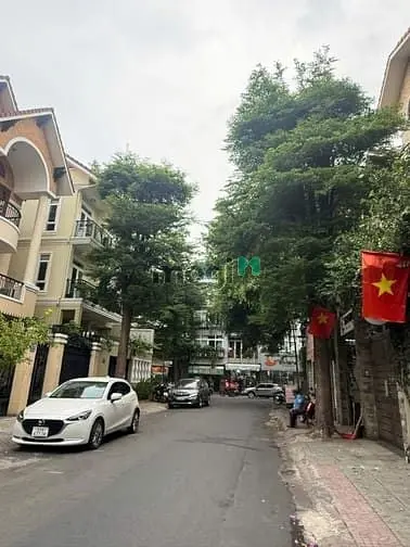 53 Tỷ! Bán Biệt Thự Đường Hoa, P2, Phú Nhuận - 8X18M Cn: 144M2 - 4 Lầu