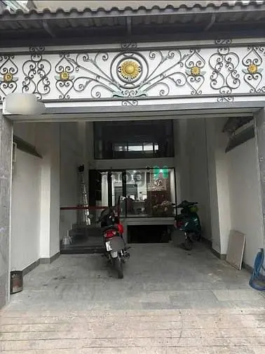 Nhà 6 Tầng - Có Hầm - Thang Máy - Phạm Văn Bạch - 80M2 - Chỉ 10.9 Tỷ