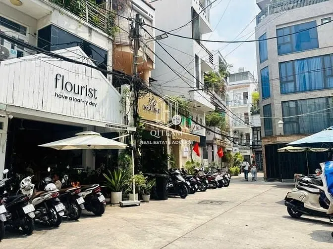 Giá Rẻ 32Tr - Cho Thuê Nhà 25 Nguyễn Bỉnh Khiêm, Q1 - 4Tầng, Dt 5X10