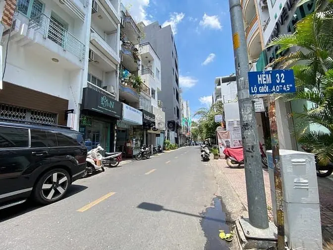 Giá Rẻ 6X - Dt 8X14M - Cho Thuê Nhà Ngay Trần Đình Xu, Quận 1 - 4Tầng