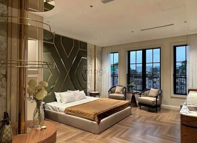 Nhà Đẹp Phố Nguyễn Văn Cừ, Dt 80 M2, 7 Tầng, 2 Mặt Tiền, View Hồ, Kd