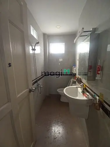 Cho Thuê Căn Nhà 1 Trệt 3 Lầu 1 Sân Thượng Hẻm Xe Hơi Phạm Viết Chánh