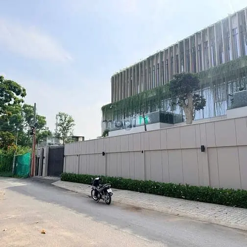 Chính Chủ Gửi Bán Căn Biệt Thự Gỗ Cổ Điển, Đường Nguyễn Xiển