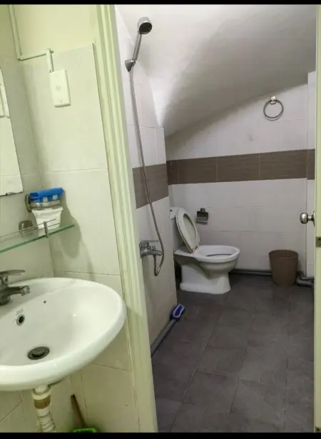 Chính Chủ Cho Thuê Phòng Trọ Sạch Sẽ Thoáng Mát, Gần Chợ, Trường Học.an Ninh. Lh-0908700336
