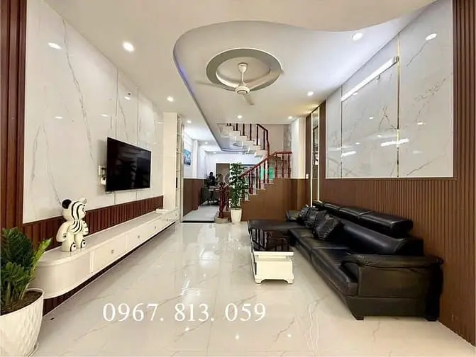 Nhà Đường Thông Tô Ngọc Vân, Dt:4X19M, Trệt, 2 Lầu, 4Pn, Sân Ô Tô