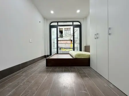Khai Trương Căn Hộ Full Nội Thất – Ban Công Thoáng Mát – Quận 10