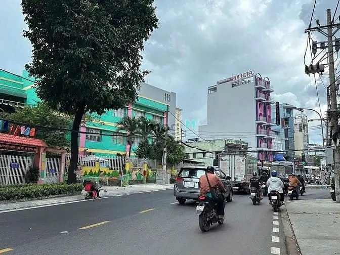 Nhà 6 Lầu Đẹp 1/Hxh Thống Nhất T.máy 80M2 Ngang 5M Tặng Nt Nhỉnh 13 Tỷ
