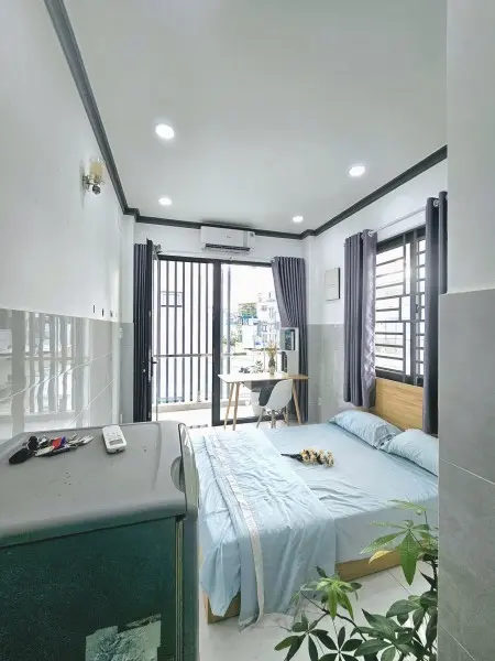 Phòng Cho Thuê Full Nội Thất Ban Công Lớn Ở Nguyễn Gia Trí Gần Ftu, Hutech, Gtvt Gần Ngã Tư Hàng Xan