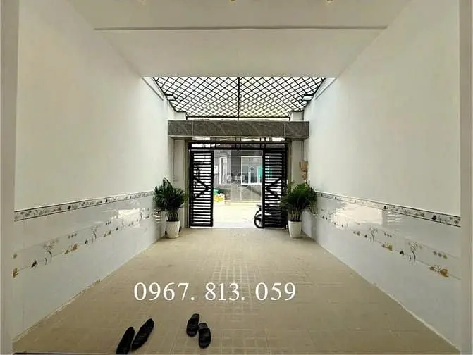 Nhà Đường Thông Tô Ngọc Vân, Dt:4X19M, Trệt, 2 Lầu, 4Pn, Sân Ô Tô