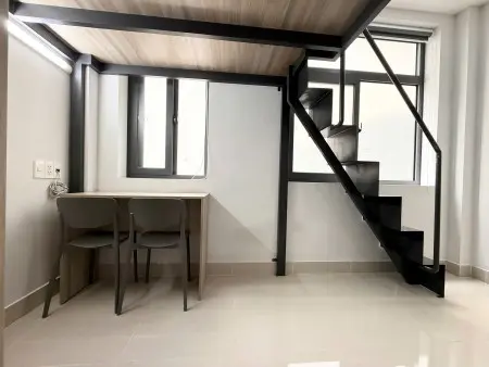 Phòng Gác Cửa Sổ Trời Bùi Đình Túy Ngay Chợ Bà Chiểu, Gần Quận 1,2,3, Phú Nhuận, Hàng Xanh